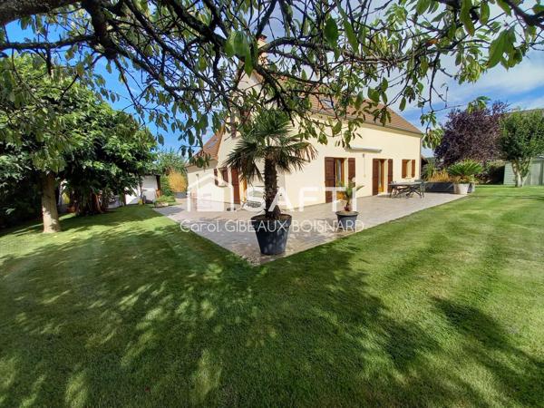 Une maison où chacun peut avoir sa chambre... et où les vacances commencent dans le jardin !