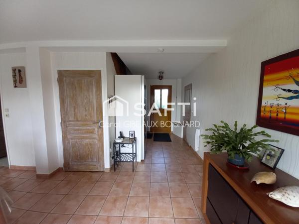 Une maison où chacun peut avoir sa chambre... et où les vacances commencent dans le jardin !