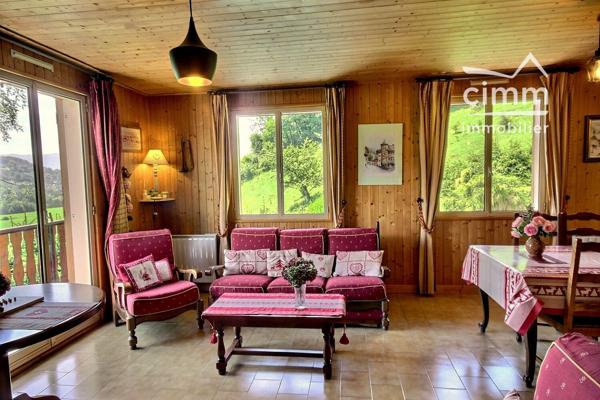 TANINGES (74440) – Chalet avec vue sur les montagnes – 3 chambres – Fort potentiel de rénovation
