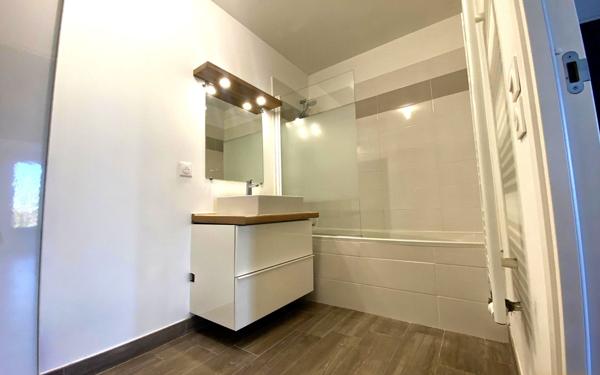 Appartement à vendre    3 pièces •  Monteux