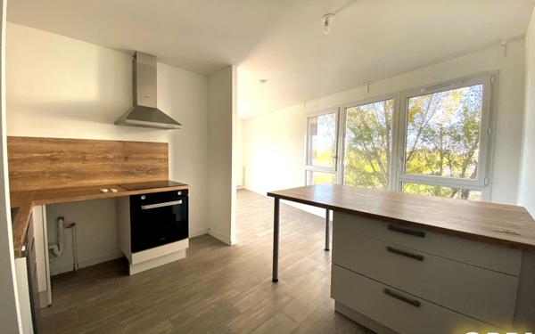 Appartement à vendre    3 pièces •  Monteux