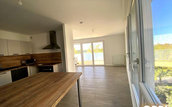 Appartement à vendre    3 pièces •  Monteux