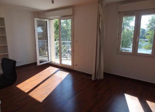Appartement à louer    1 pièce • 30,68 m2 Triel-sur-Seine