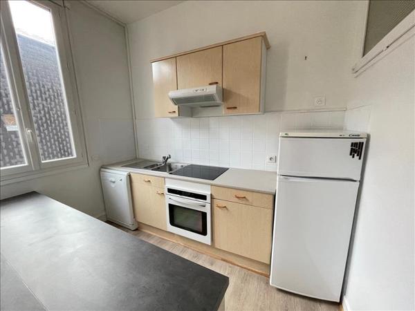 Appartement à louer 634 € CC BAGNERES DE BIGORRE 3 p 75 m² DPE E