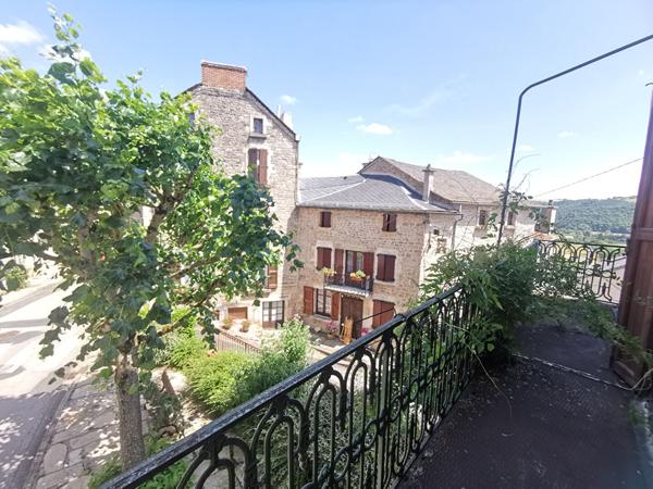Maison de village à rénover. Severac d'aveyron