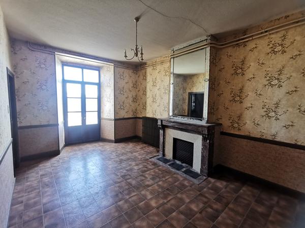 Maison de village à rénover. Severac d'aveyron