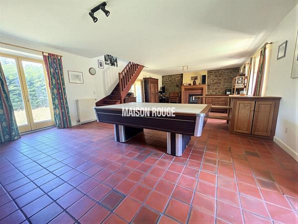 Maison de caractère avec vaste pièce de vie et jardin à Mont-Dol