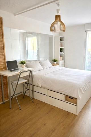 Appartement 5 pièces - limitrophe Les Lilas