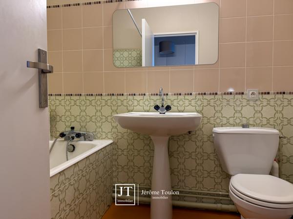 Appartement
                                                                                                                                                                                                                                                                                                                        1 pièce(s)                                                                                                                                                                                                                                                                                                                              32  m²