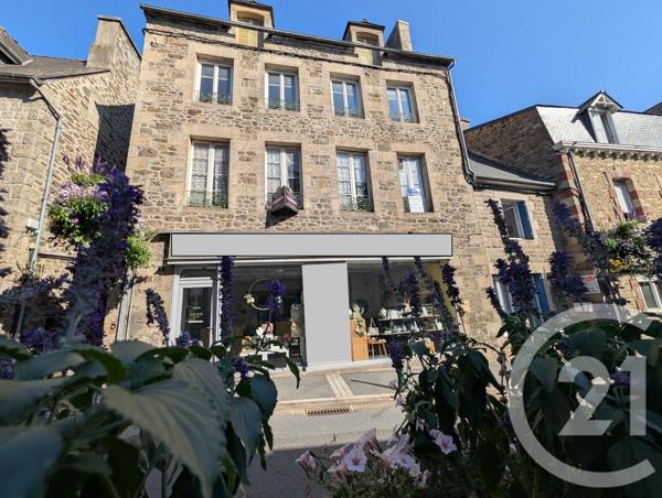 Immeuble à vendre  370 m 2   PLANCOET  - 22