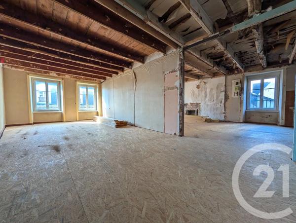 Immeuble à vendre  370 m 2   PLANCOET  - 22