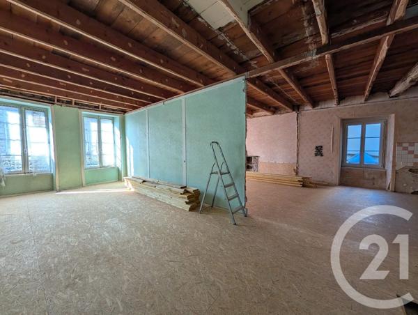 Immeuble à vendre  370 m 2   PLANCOET  - 22
