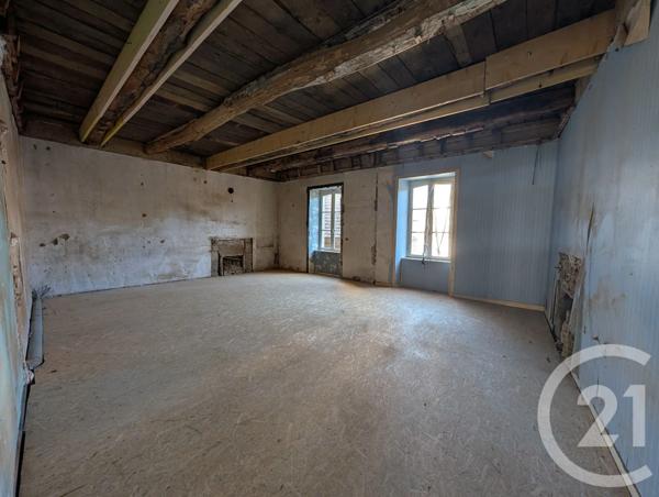 Immeuble à vendre  370 m 2   PLANCOET  - 22