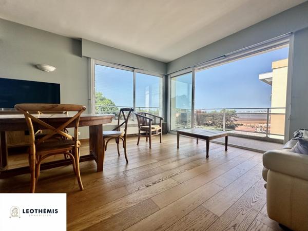 APPARTEMENT VUE MER – 50M DE LA PLAGE