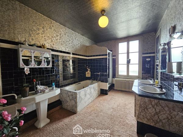Maison bourgeoise 353 m² à Crépy 02870