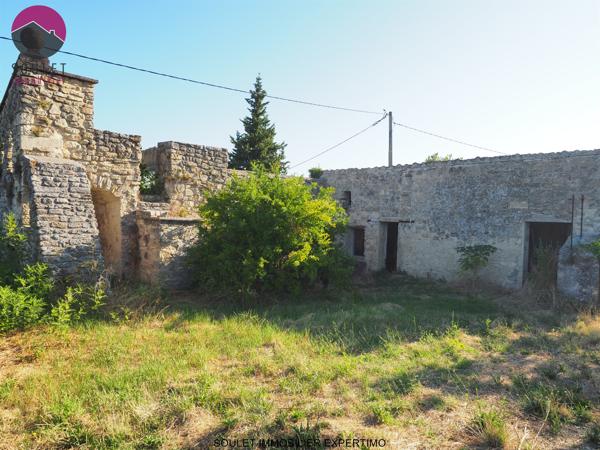 Pernes-les-Fontaines (84210) Ancienne demeure des Papes sur 2 ha