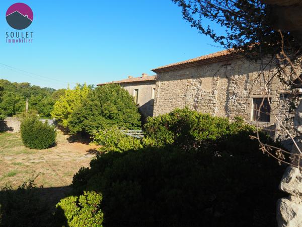 Pernes-les-Fontaines (84210) Ancienne demeure des Papes sur 2 ha