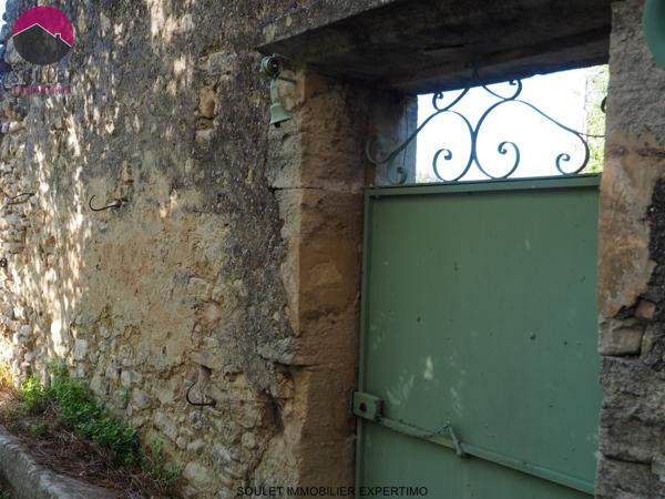 Pernes-les-Fontaines (84210) Ancienne demeure des Papes sur 2 ha