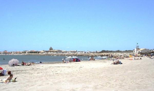 Local 30 m² à Saintes-Maries-de-la-Mer 13460