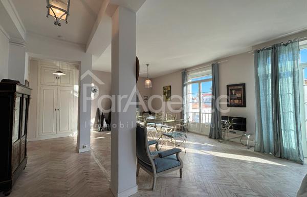 CENTRE-VILLE ET 300 M PLAGE APPARTEMENT 3PP AVEC BALCON