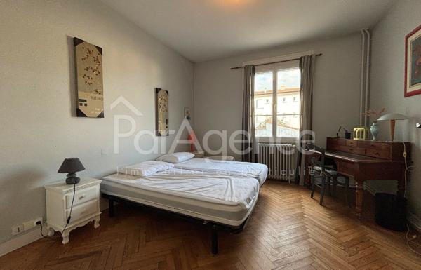 CENTRE-VILLE ET 300 M PLAGE APPARTEMENT 3PP AVEC BALCON