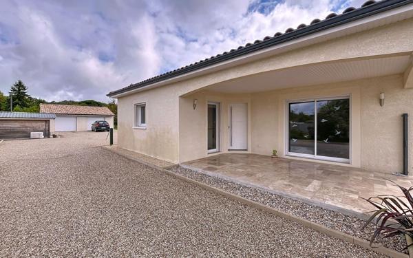 Maison à vendre    4 pièces •  Saint-Germain-et-Mons