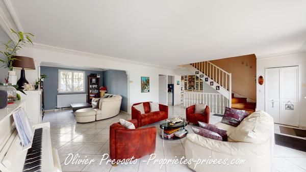 Maison Sainte Genevieve Des Bois 10 pièce(s) 240m2