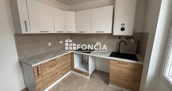 Location Appartement 3 pièces 50.07 m² - La Garenne-colombes 92250