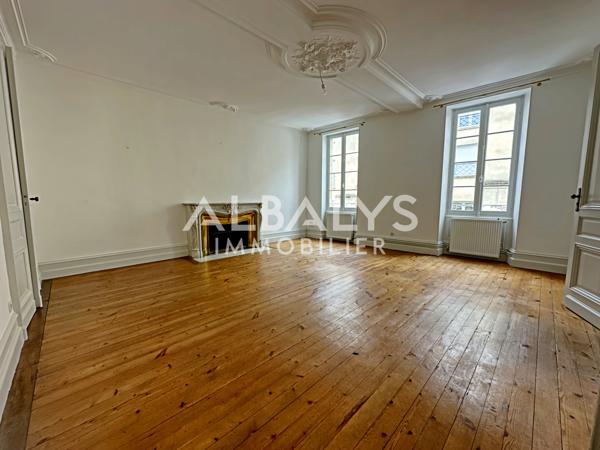 Appartement 3 pièce(s) 1 chambre(s) 96 m²