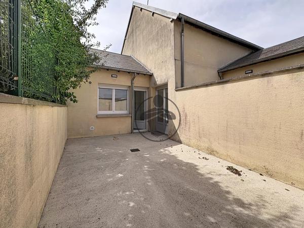 Location                                                      Maison
                        
                     3 pièces                      62 m2                     à Saint-Quentin