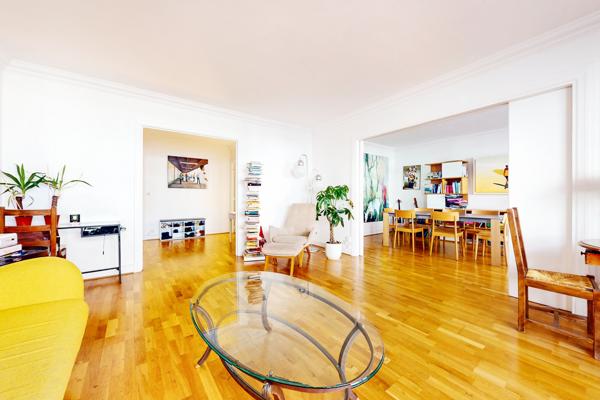 Un beau 4 pièces de 112m2 traversant sur jardin avec cave, parking et gardien