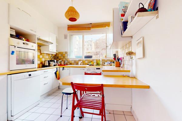 Un beau 4 pièces de 112m2 traversant sur jardin avec cave, parking et gardien