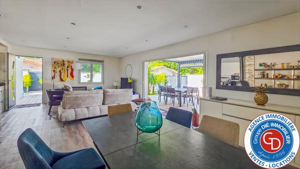Mios (33380) Villa rénovée 2 chambres (possiblité 3) sur terrain de 440 m2