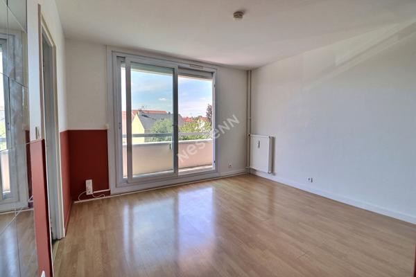 STUDIO dans belle copropriété  à Neuilly-sur-Marne