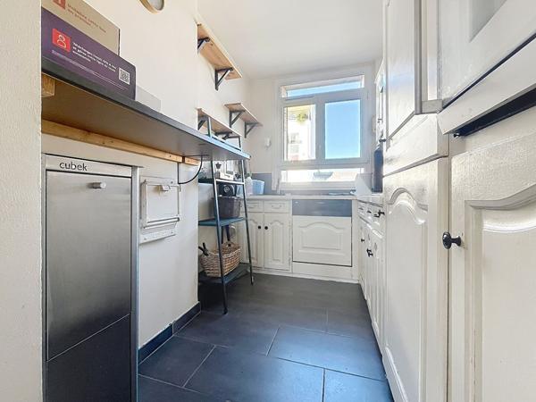 Issy Les Moulineaux-La Ferme 3 pièces 56m2 balcon traversant