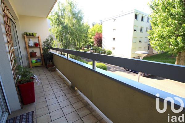 Appartement 5 pièces de 87 m² à Évry (91000)