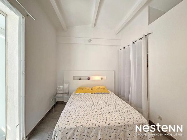 Villa Provencale avec piscine a debordement, dependances et apercu mer a Cavalaire-sur-Mer !