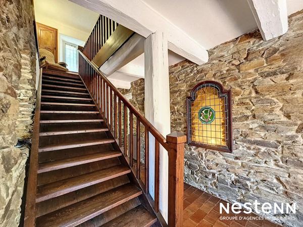 Villa Provencale avec piscine a debordement, dependances et apercu mer a Cavalaire-sur-Mer !