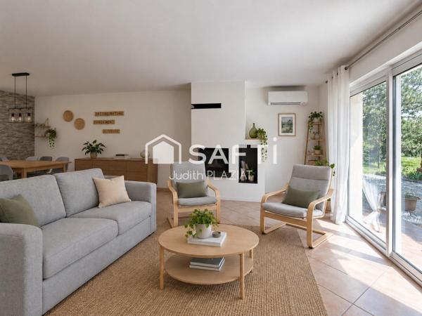 Maison de plain-pied à vendre – Sadirac (33670) – 3 chambres + bureau – Piscine – 2 garages – Terrain 2 700 m²
