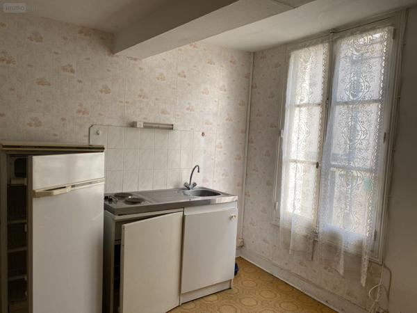 Immeuble à vendre à Preuilly-sur-Claise dans l'Indre-et-Loire (37290), ref : 1051373