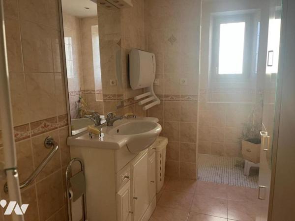 MAISON DE VILLE AVEC DEPENDANCE