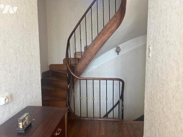 MAISON DE VILLE AVEC DEPENDANCE