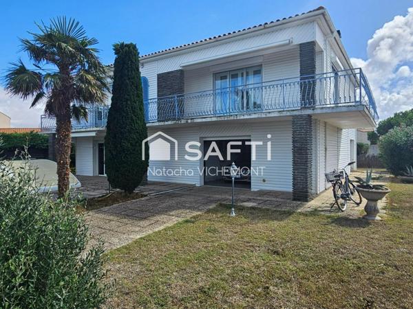 A deux pas de l'ocean, maison atypique de 217m²,5 grandes chambres, piscine et vue sur les marais: une maison aux multiples possibilités