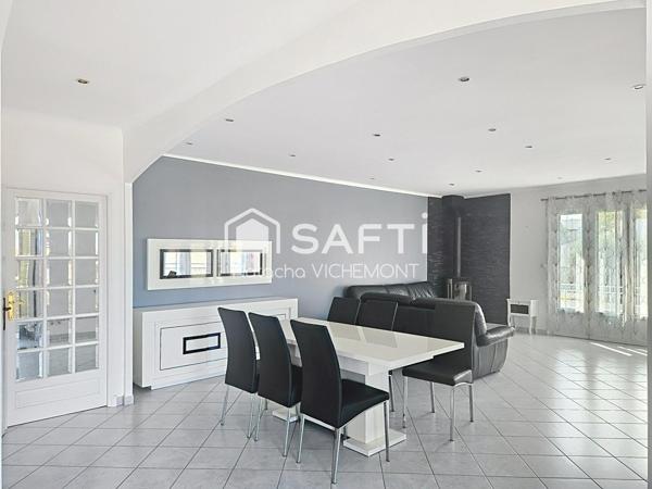 A deux pas de l'ocean, maison atypique de 217m²,5 grandes chambres, piscine et vue sur les marais: une maison aux multiples possibilités