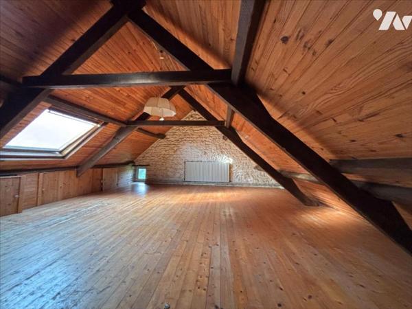 GRANDE MAISON A RENOVER