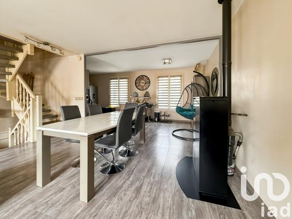 Maison à vendre 6 pièces 123 m² Sainte-Geneviève-des-Bois
