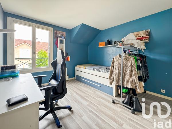 Maison à vendre 6 pièces 123 m² Sainte-Geneviève-des-Bois