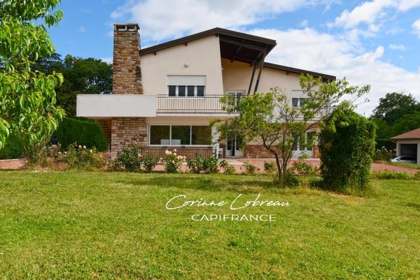 Maison à vendre 8 pièces CHARNAY LES MACON (71)