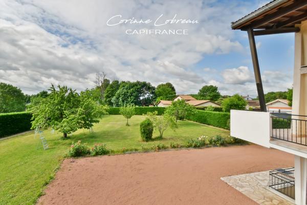 Maison à vendre 8 pièces CHARNAY LES MACON (71)