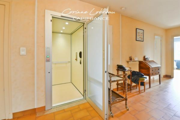 Maison à vendre 8 pièces CHARNAY LES MACON (71)